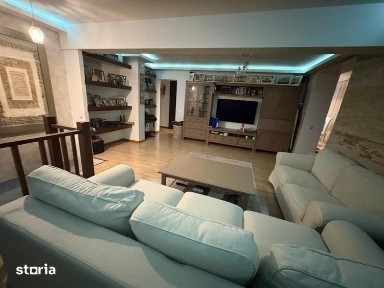 TROCADEO DUPLEX CU 3 CAMERE 107 MP PRET 2400000 EURO