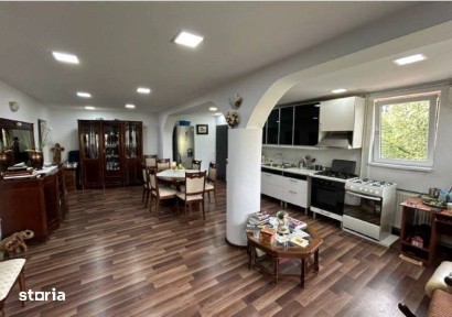 UNIVERSITATE, Apartament 3 camere - etaj 3