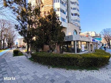 CENTRU - Bdul Tomis spatiu comercial cu vitrina stradala!