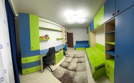 De vânzare - Apartament 3 camere, 70,15 mp, Bd. Chișinău, etaj 5/8, bloc reabilitat