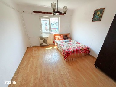 Apartament 4 camere decomandat - Spitalul Judetean - 80mp -1983