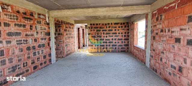 Casa parter+ pod/ 4 camere / 385 mp teren / Berceni- Vidra