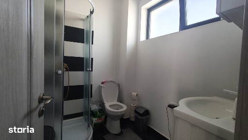 Casă cu 4 camere, curte și pivniță, Berceni