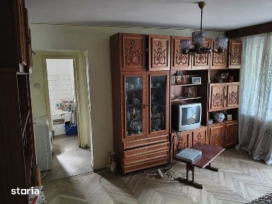 Apartament 2 CAMERE, semidecomandat, Baraolt