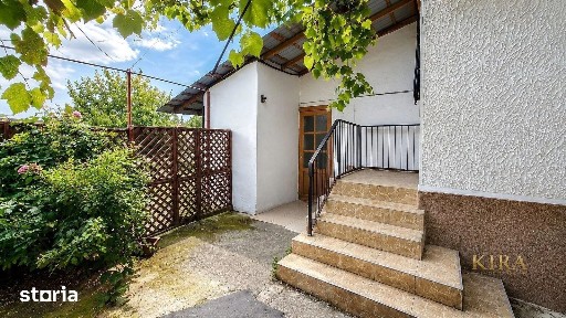 Casa Centrala 5 camere decomandata de vanzare str Oltului in Fagaras