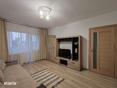 Apartament 2 camere decomandat 52 mp renovat Podu Ros 450 euro
