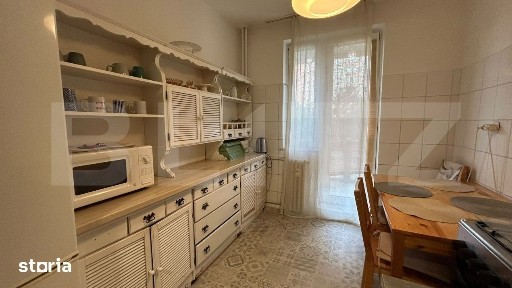 Apartament cu 3 camere, 65 mp, pe Bulevardul Decebal