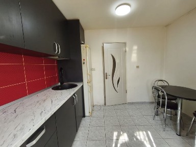Apartament 2 camere,centrala proprie, zona Micalaca