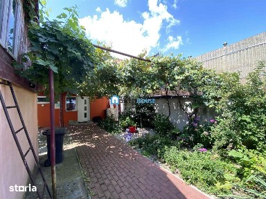 Casa cu 3 Camere si Gradina - Zona Centrala