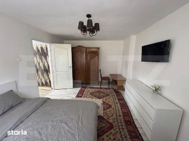 Apartament de vanzare, cu 1 camera, decomandat, 40 mp, la 2 minute de