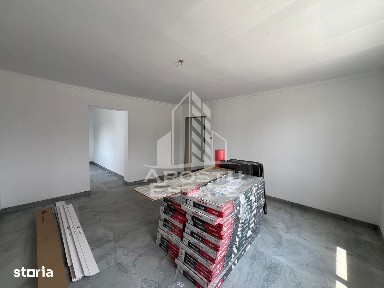 Casa individuala pe etaj de vanzare, renovata complet, Becicherecu Mic
