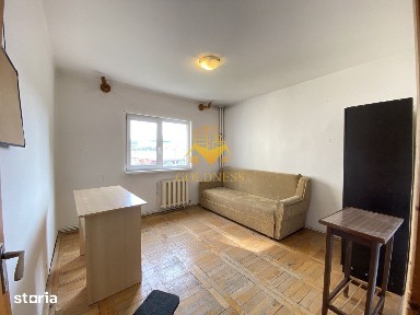 Apartament 3 camere decomandate etaj 2 Gradini Manastur zona Big Belly