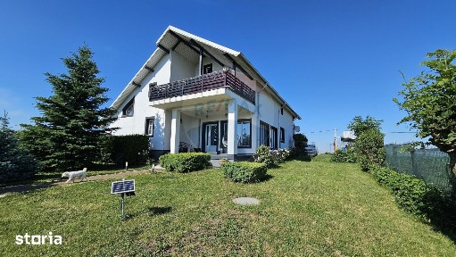 Casă / Vilă de lux, 6 camere, Liteni-Moara, Suceava