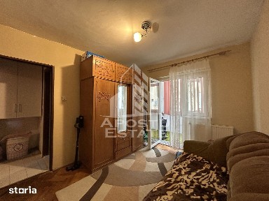 Apartament la etaj interemediar, 3 camere, 55 mp, Zona Girocului