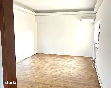 Spatiu 130 mp | Piata Romana | Renovat | Ideal Birou sau Firma