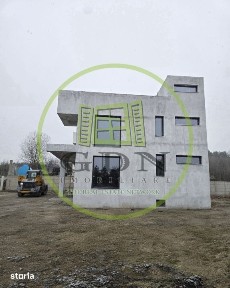 Casa moderna cu piscina suspendata, vedere panoramica in Cisnadioara.
