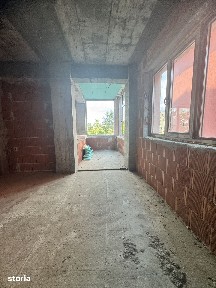 Vilă D+P+E+M în Ovidiu | 899 mp construiți desfășurați | Teren 462 mp