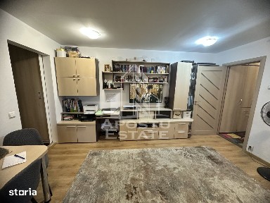 Apartament cu 3 camere, zona Buziasului, 55 mp, Centrala proprie