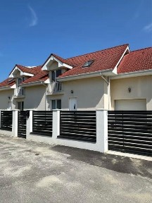 Casa de inchiriat (per. contractuala minim 12luni)