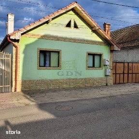 Casa la tara, Apoldul de Sus, 4 camere dormitoare, anexe, pivnita, ter