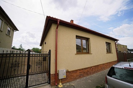 Casă complet renovată în 2026 | 110 mp utili | Teren 490 mp | Strada Traian/ Carei