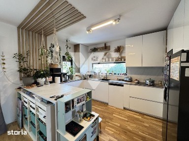 Casa moderna tip duplex 4 camere si teren 250 mp - Cristian Sibiu