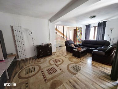 Casă de vânzare - Zonă Centrala Piatra Neamt