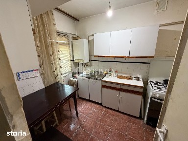 Apartament 3 camere, zona Centru