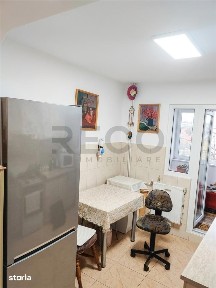 RECO Apartament cu 3 camere decomandat in cartierul Rogerius