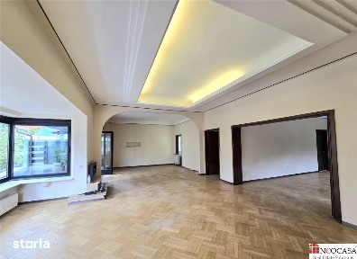 Eleganta interbelica : Apartament cu 6 camere si terasa, ideal pentru