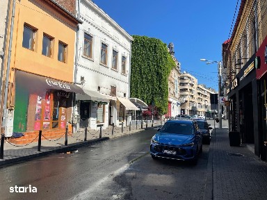 Casă, spațiu Calea Unirii