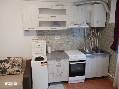Garsoniera D Rotund etaj intermediar