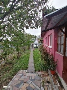 PROPRIETAR - Casa cu teren de vanzare