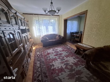 Cartierul Sasar (zona str. Gh. Marinescu)-ap. 4 camere, etaj 2, balcon