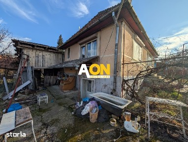 Casa cu 2 corpuri de cladire zona Hapria, 960mp Teren