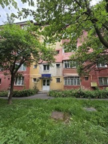 Vând apartament cu 3 camere