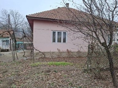 Vand casă în Baru zona centrală