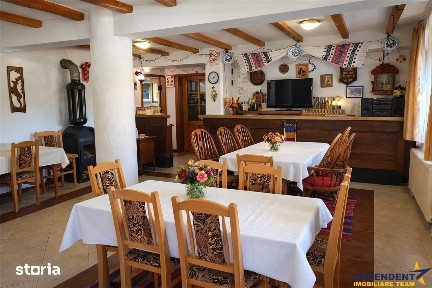 Locatie cu patru anotimpuri intr- o zi, incadrata de 2.350 teren, Bran