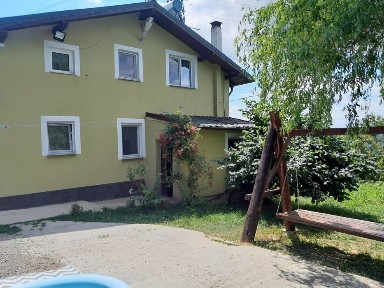 Casa 140 m3 zona intrare manolesti deal