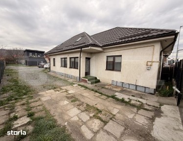 Casa individuala, optional 2 case si 1100 mp de teren, zona strazii Av
