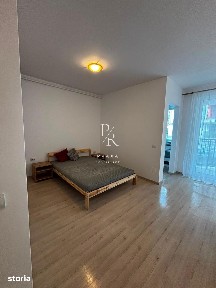 Apartament o camera, 35 mp utili, decomandat, garaj, zona Poligonului!