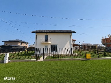 Casa 5 camere, teren 468 mp, spatiu generos pentru familie