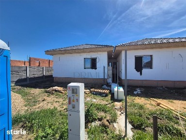 Duplex 4 camere - despartit prin CT - zona foarte buna - asfalt - posi