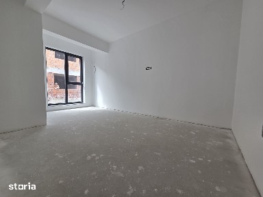 Apartament 3 camere 70 mp si curte 110 mp Bragadiru Independenței