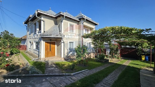 Casă / Vilă cu 5 camere în Baia-Bogata, Suceava