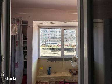 vand apartament 2 camere