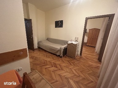 Spatiu-Cabinete medicale / terapie - spațiu Central, Acces facil
