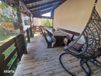 Casa P+1, suprafata utila totala 228mp, 426mp teren, cartier Lapus Ar