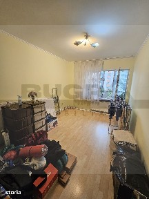 Apartament cu 2 camere, 50 mp, etaj intermediar, parcare, zona Pertrom