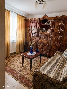 Apartament cu 3 camere de vânzare în cartierul Constructorului